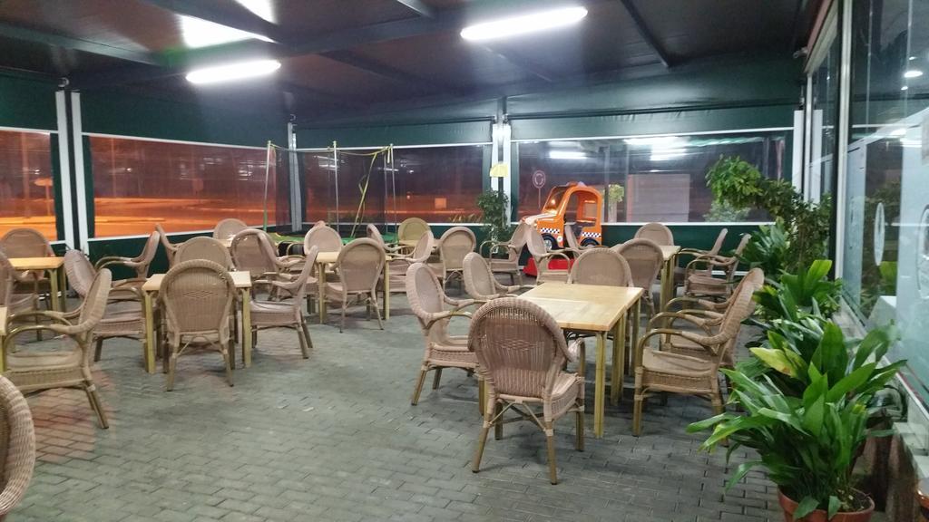 Hotel Leon La Palma Del Condado Dış mekan fotoğraf